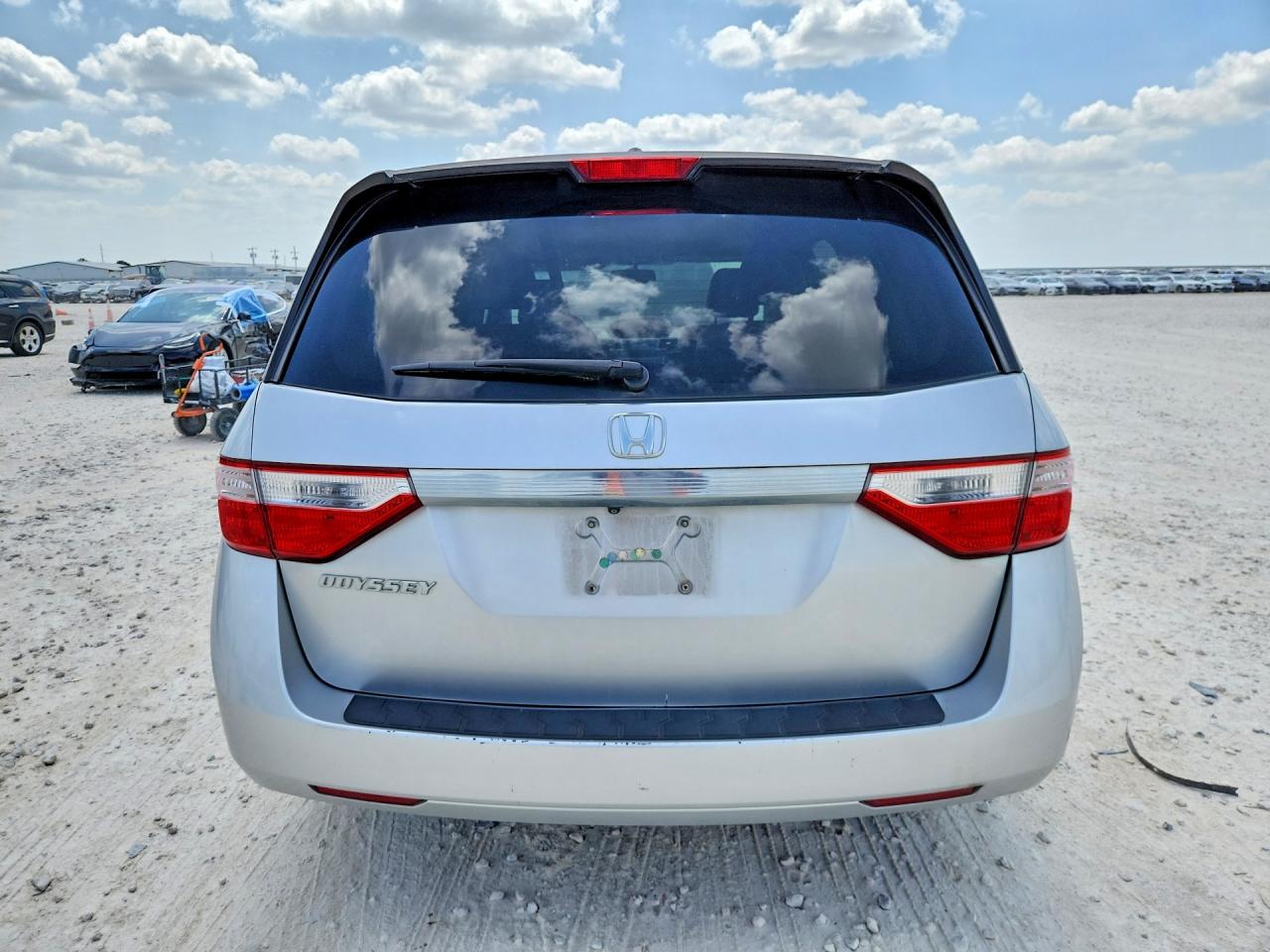 2013 Honda Odyssey Exl Silver vin: 5FNRL5H66DB068461