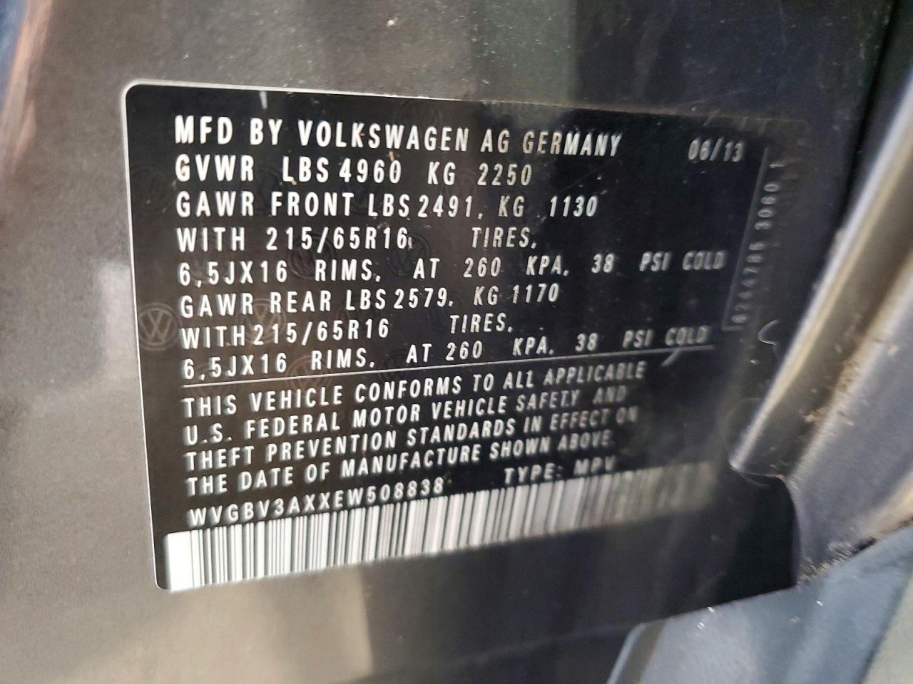 2014 Volkswagen Tiguan S Gray vin: WVGBV3AXXEW508838