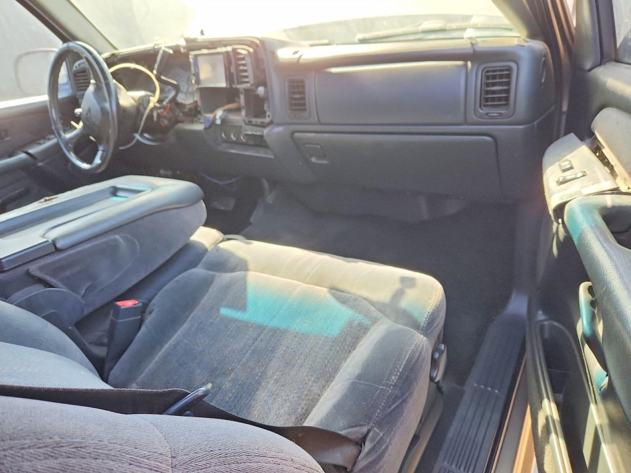 2002 Chevrolet Silverado C1500 Gray vin: 1GCEC19V12Z334411