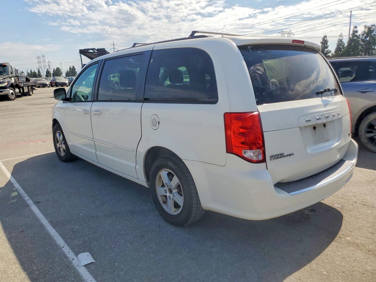 2012 Dodge Grand Caravan Sxt White vin: 2C4RDGCGXCR198724