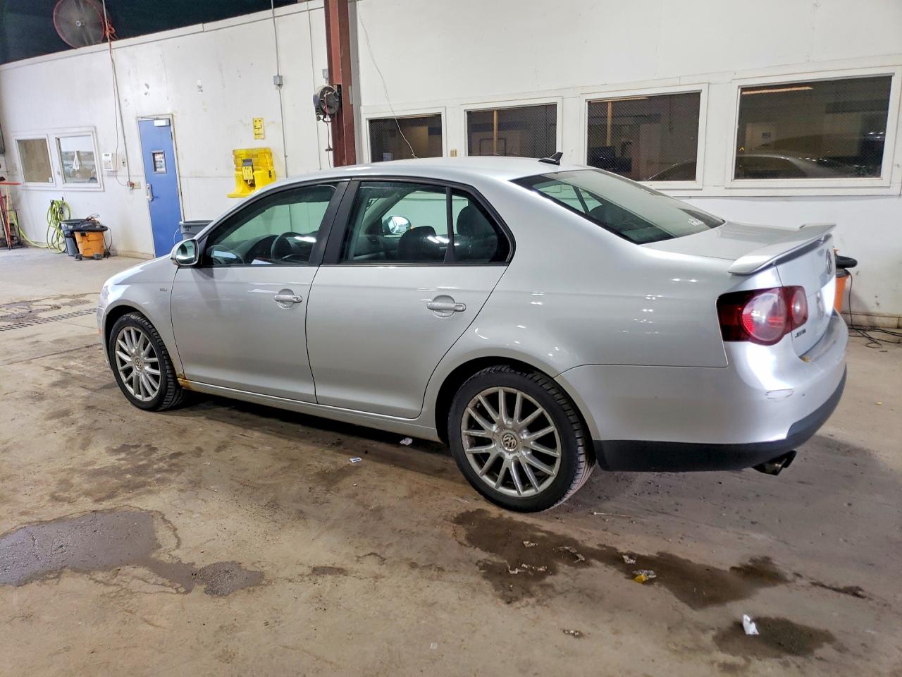 2008 Volkswagen Jetta Wolfsburg Silver vin: 3VWRJ71K68M119836