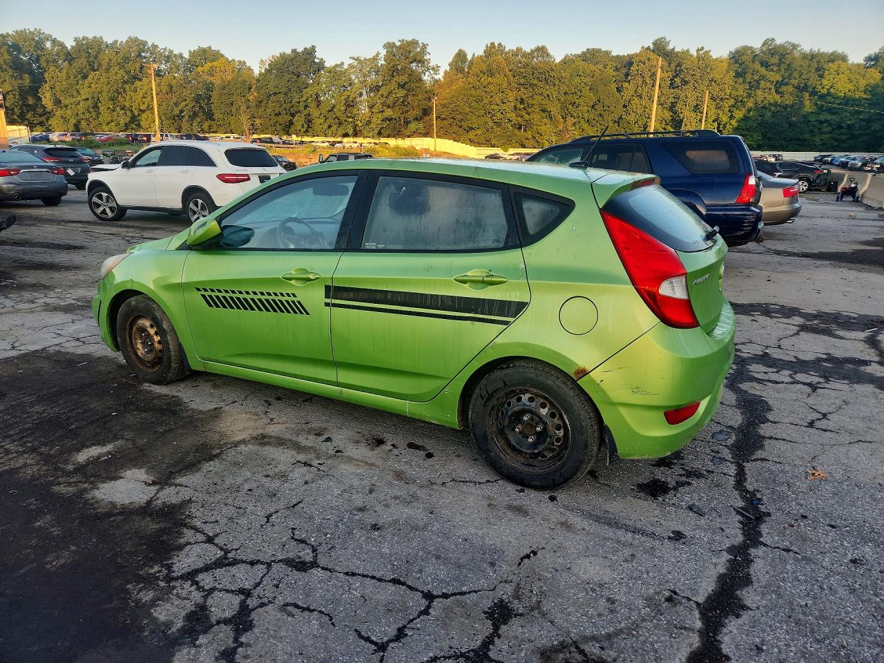 2014 Hyundai Accent Gs Green vin: KMHCT5AE7EU193495