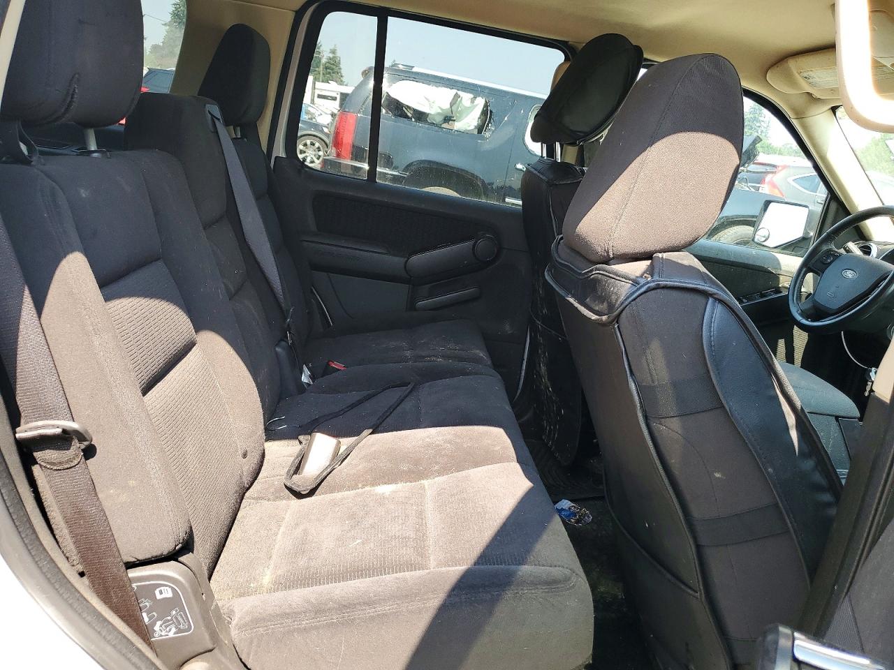 2010 Ford Explorer Xlt Silver vin: 1FMEU7DE9AUA28409