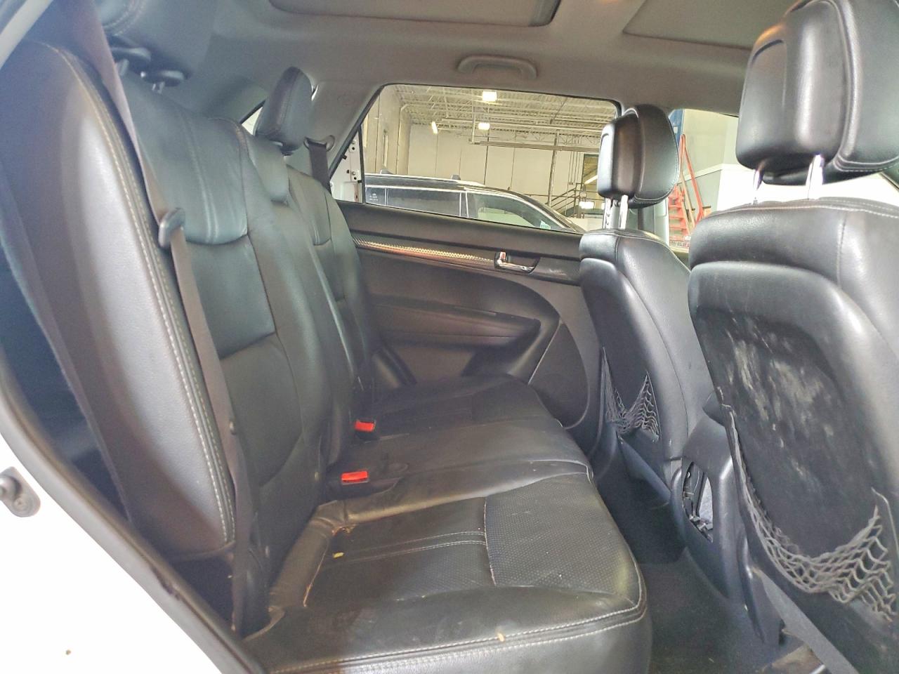 2011 Kia Sorento Sx White vin: 5XYKW4A25BG147829