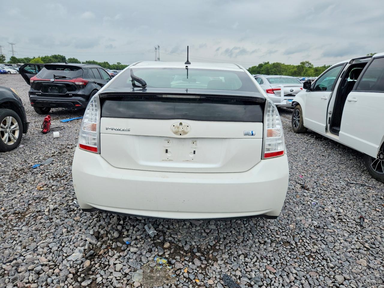 2011 Toyota Prius Two White vin: JTDKN3DU4B0275124