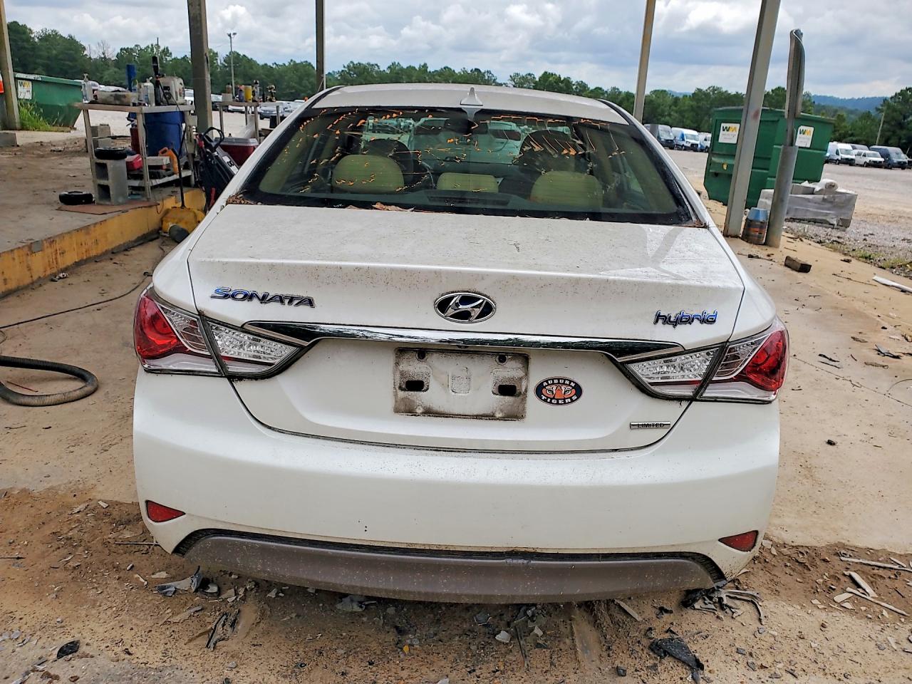 2013 Hyundai Sonata Hybrid White vin: KMHEC4A47DA074209