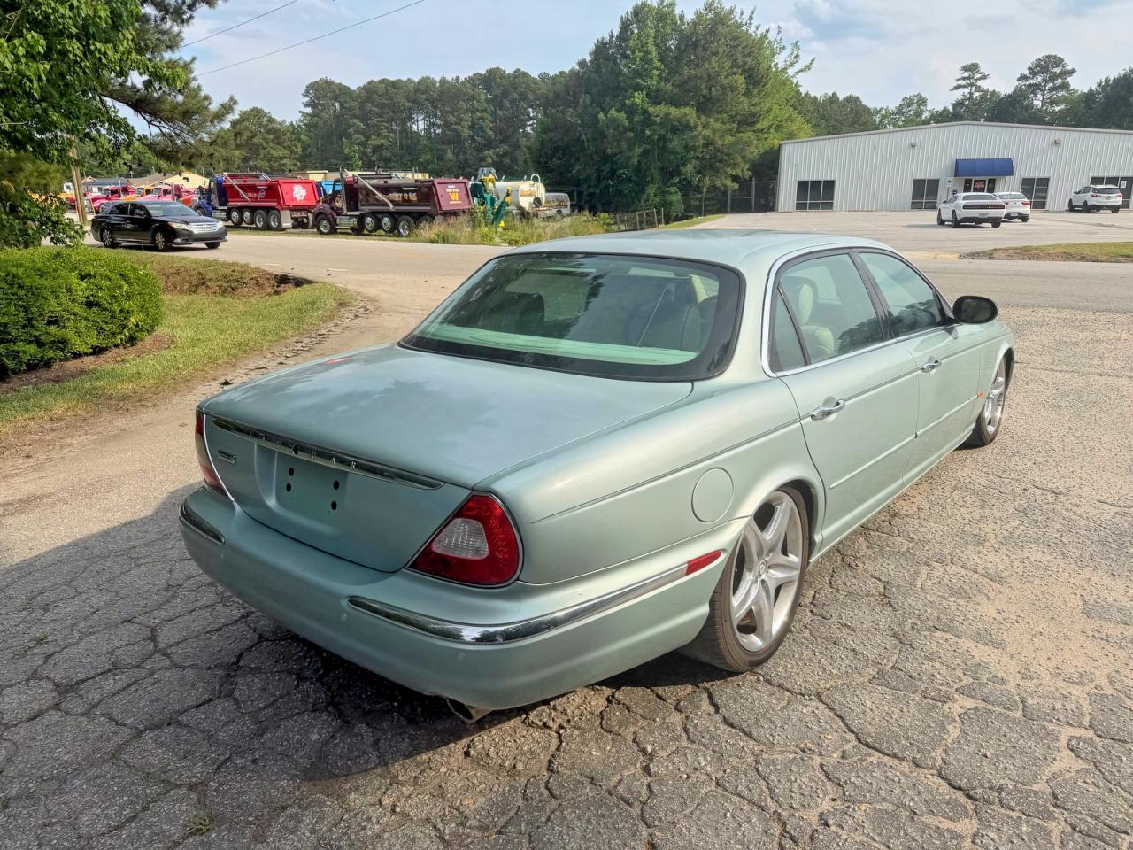 2005 Jaguar Vandenplas Blue vin: SAJWA82C55SG45255