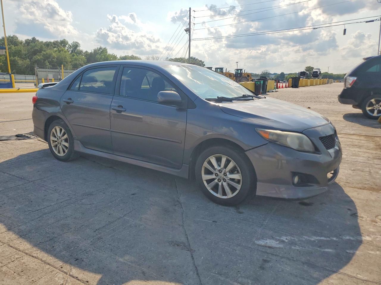 2010 Toyota Corolla S Угольный vin: 1NXBU4EE6AZ372568