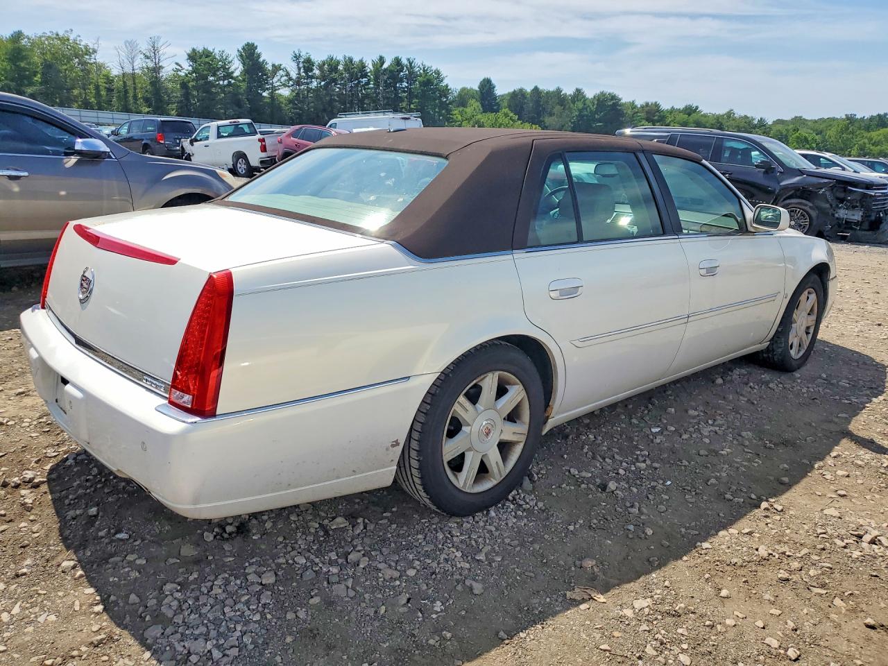 2006 Cadillac Dts Белый vin: 1G6KD57Y96U125489