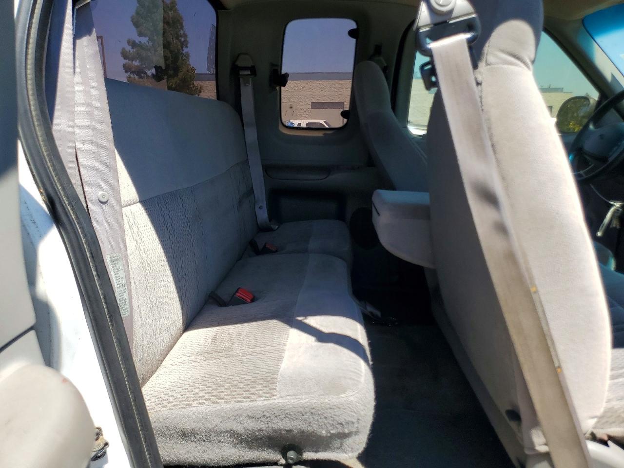 1997 Ford F250 White vin: 1FTFX28W8VKC74729
