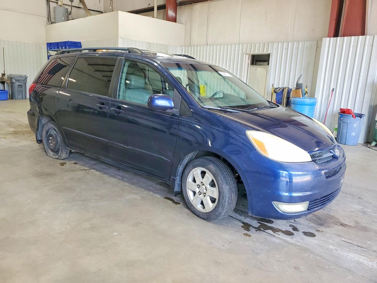 2004 Toyota Sienna Xle 7 Passenger Blue vin: 5TDZA22C44S013313