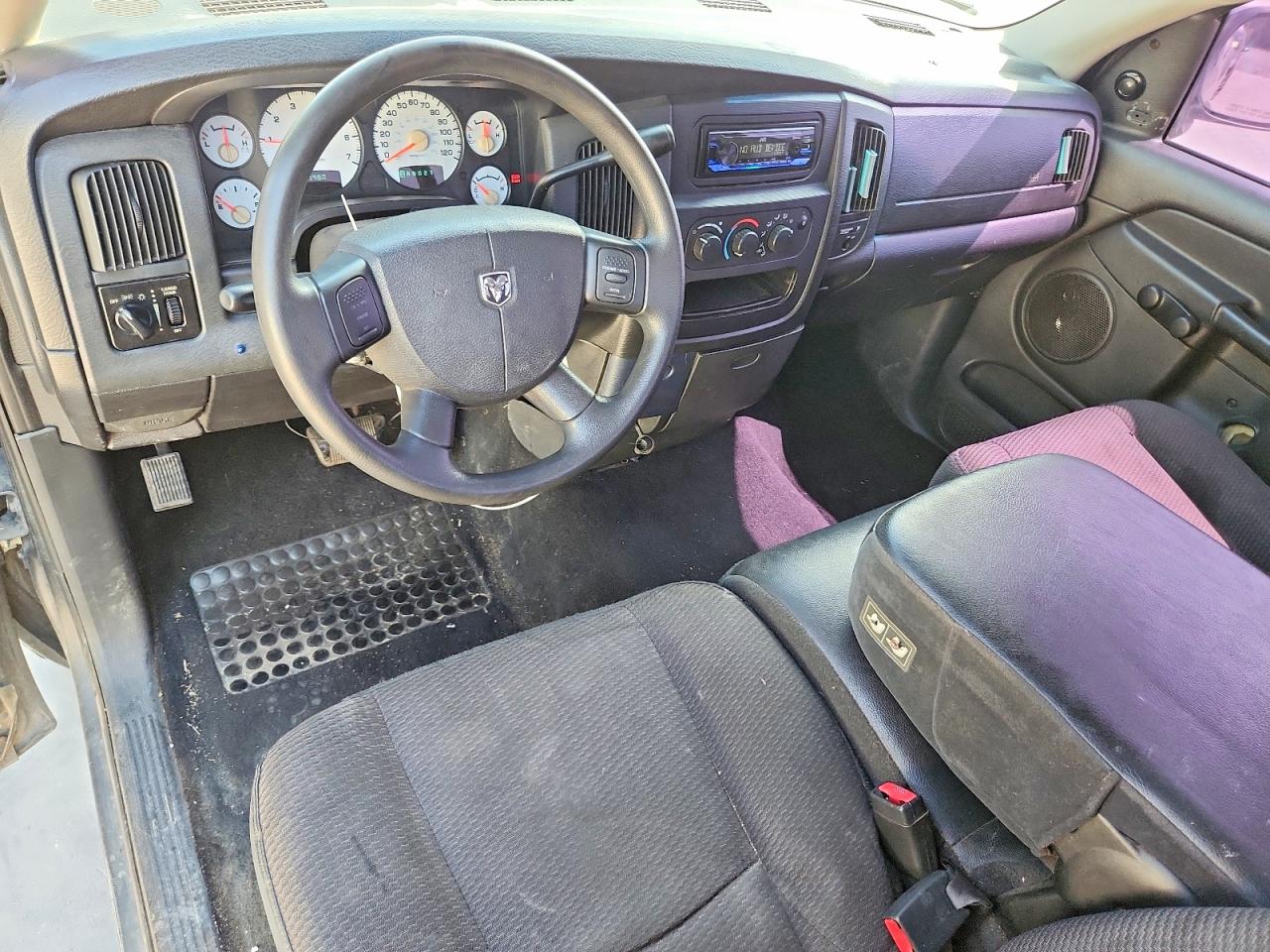2005 Dodge Ram 1500 St Серый vin: 1D7HA16N45J628191
