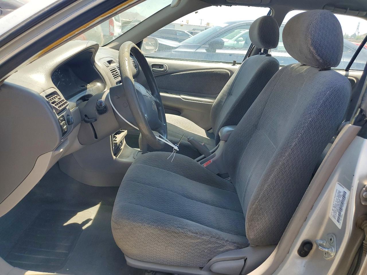 2002 Toyota Corolla Le Silver vin: 1NXBR12E52Z584769