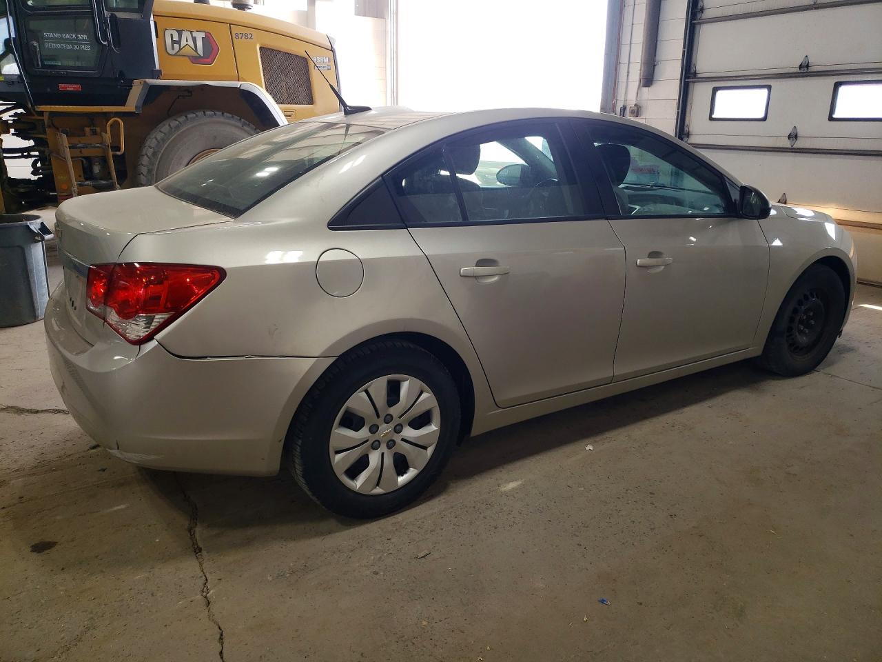 2014 Chevrolet Cruze Ls Beige vin: 1G1PA5SH4E7452102
