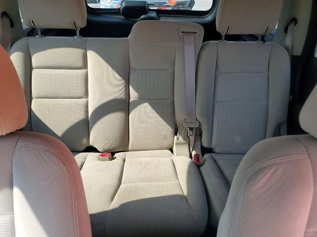 2008 Ford Explorer Xlt Silver vin: 1FMEU73888UB22772