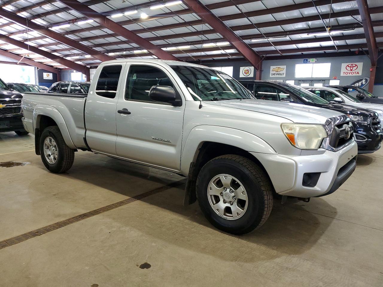 2013 Toyota Tacoma Access Cab Silver vin: 5TFUX4EN4DX018300