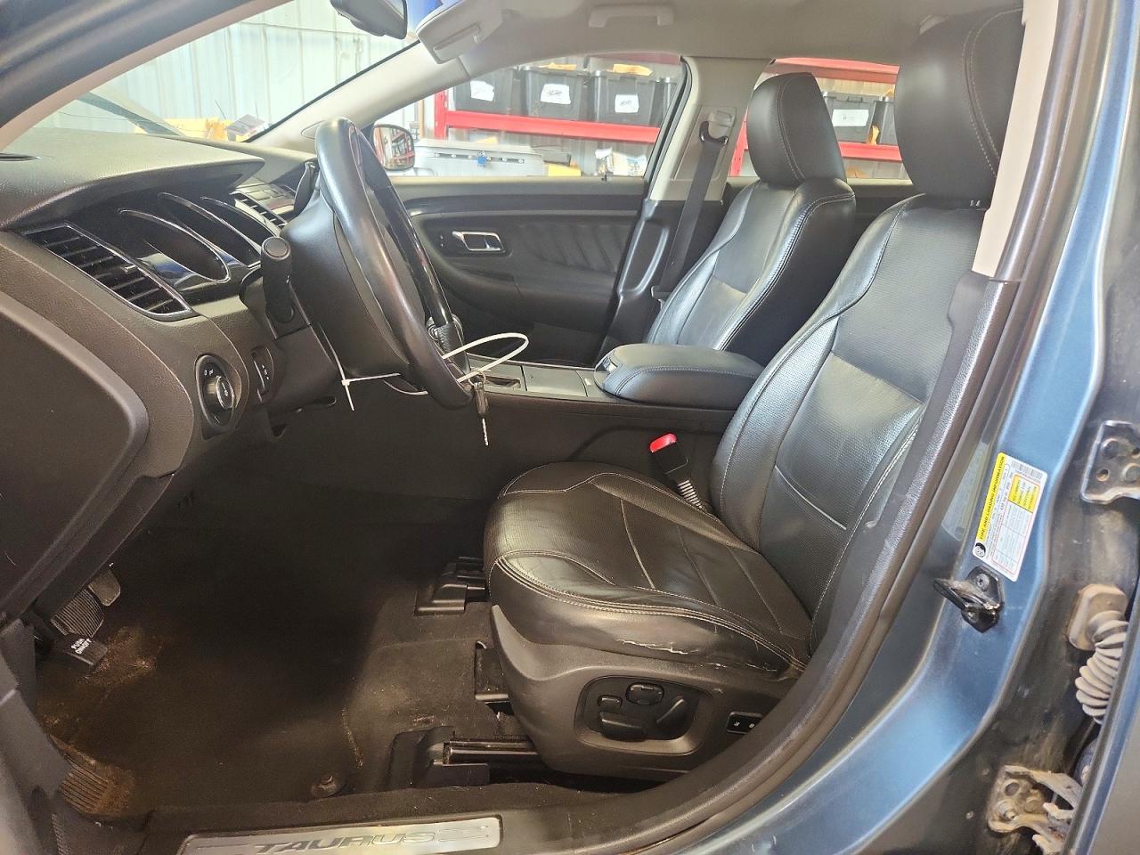 2010 Ford Taurus Limited Blue vin: 1FAHP2FW3AG140385