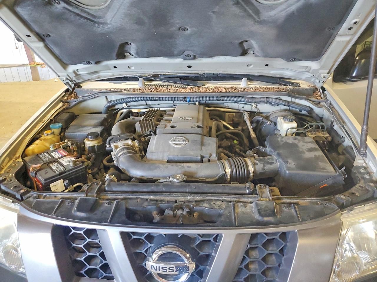 2005 Nissan Xterra S Silver vin: 5N1AN08WX5C641222