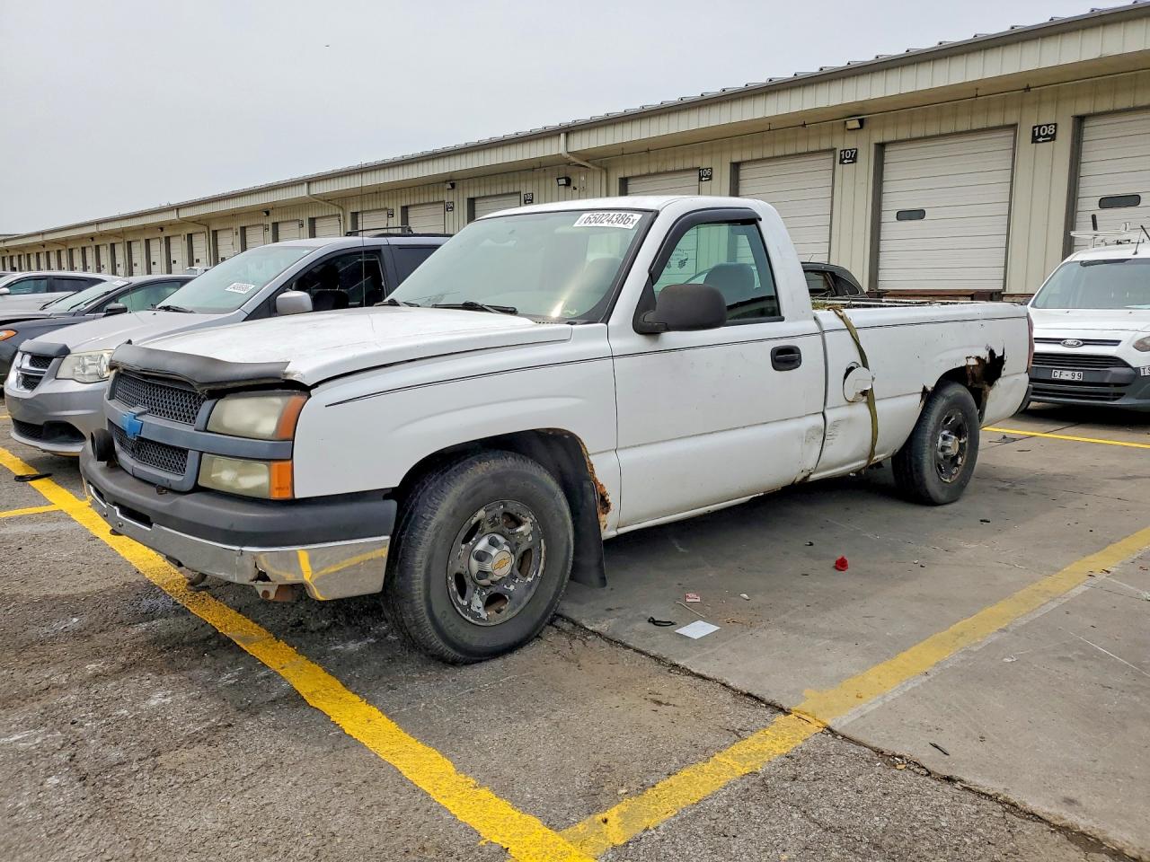 2004 Chevrolet Silverado C1500 White vin: 1GCEC14X54Z105953