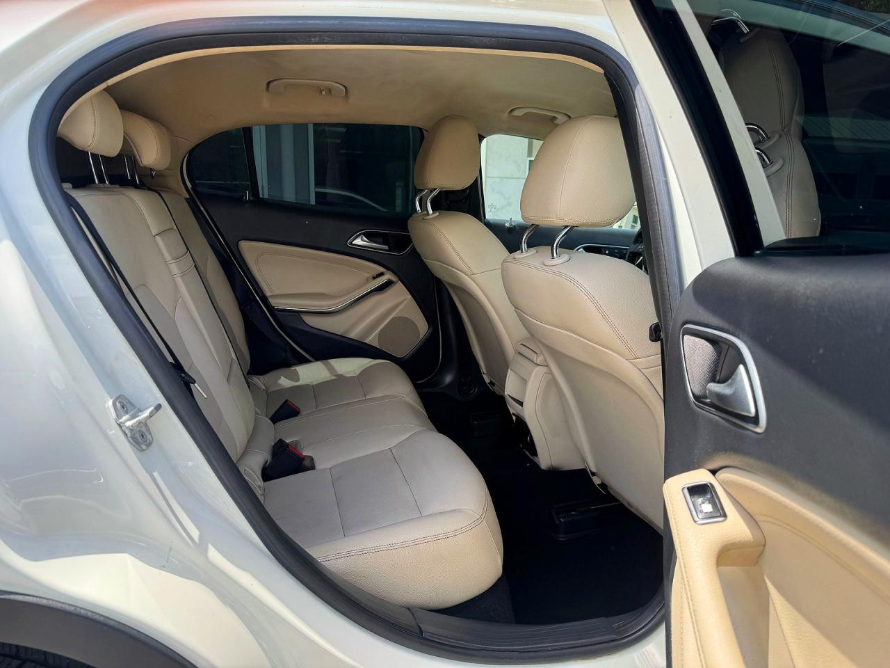 2015 Mercedes-benz Gla 250 4matic White vin: WDCTG4GB0FJ080307