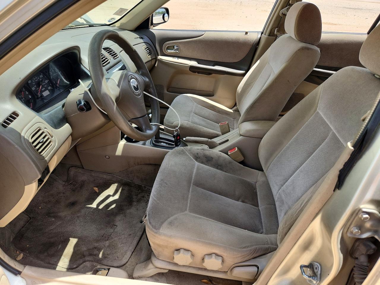2003 Mazda Protege Dx Бежевый vin: JM1BJ225731198746