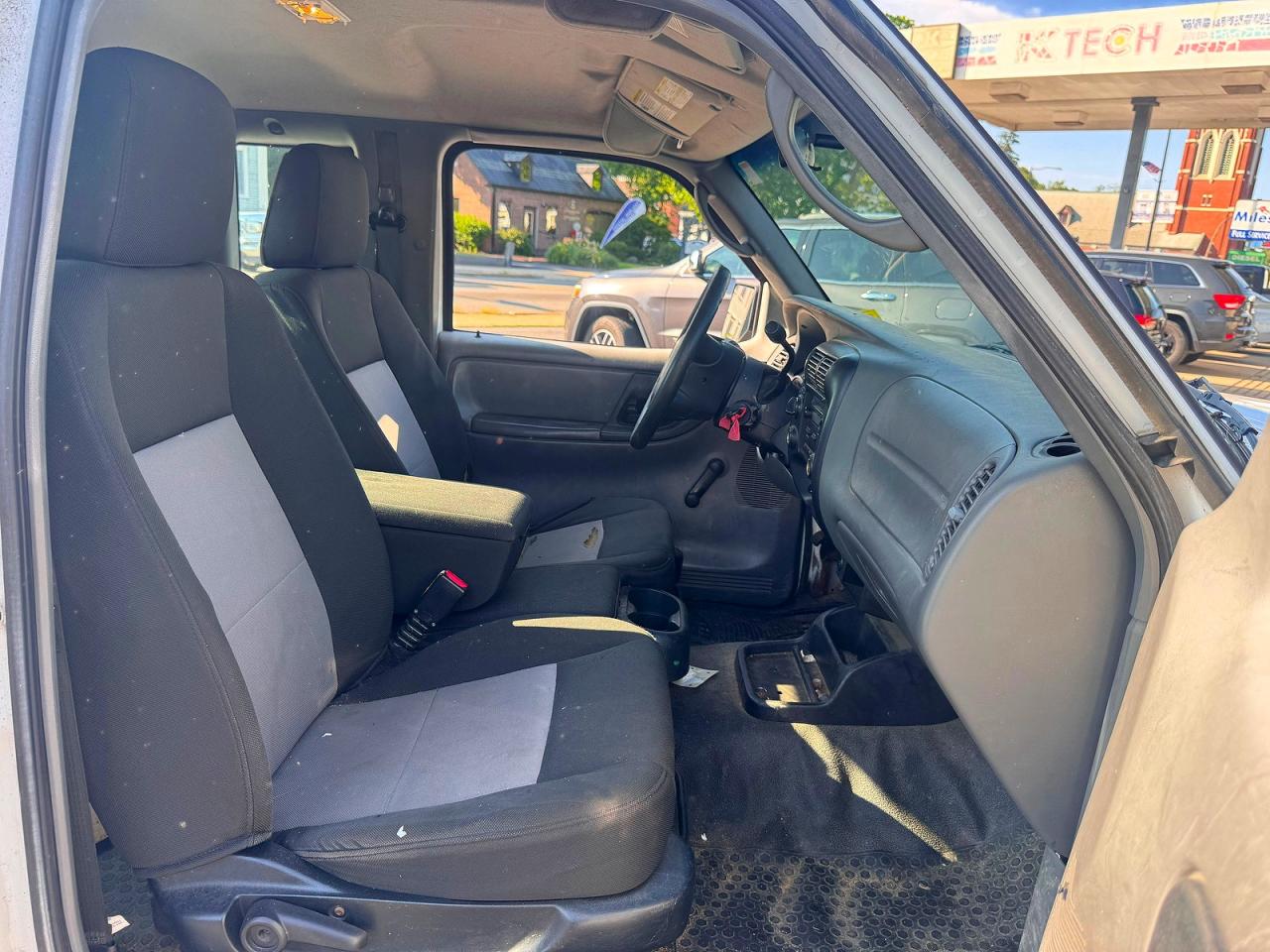 2011 Ford Ranger Super Cab Белый vin: 1FTLR1FE0BPA57563