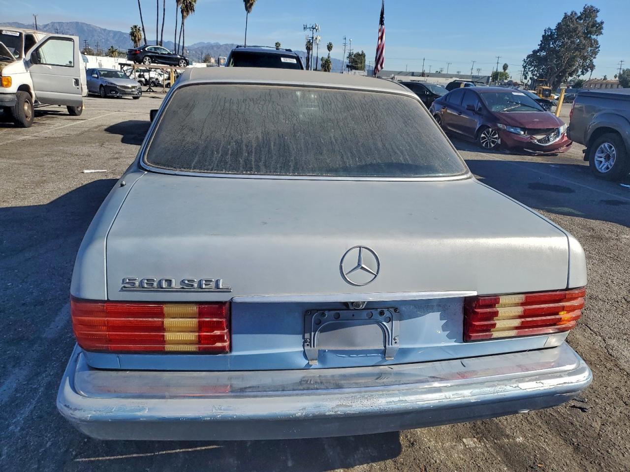1987 Mercedes-benz 560 Sel Blue vin: WDBCA39D9HA317961