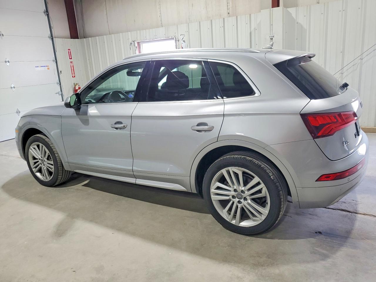 2018 Audi Q5 Premium Plus Silver vin: WA1BNAFY8J2239065