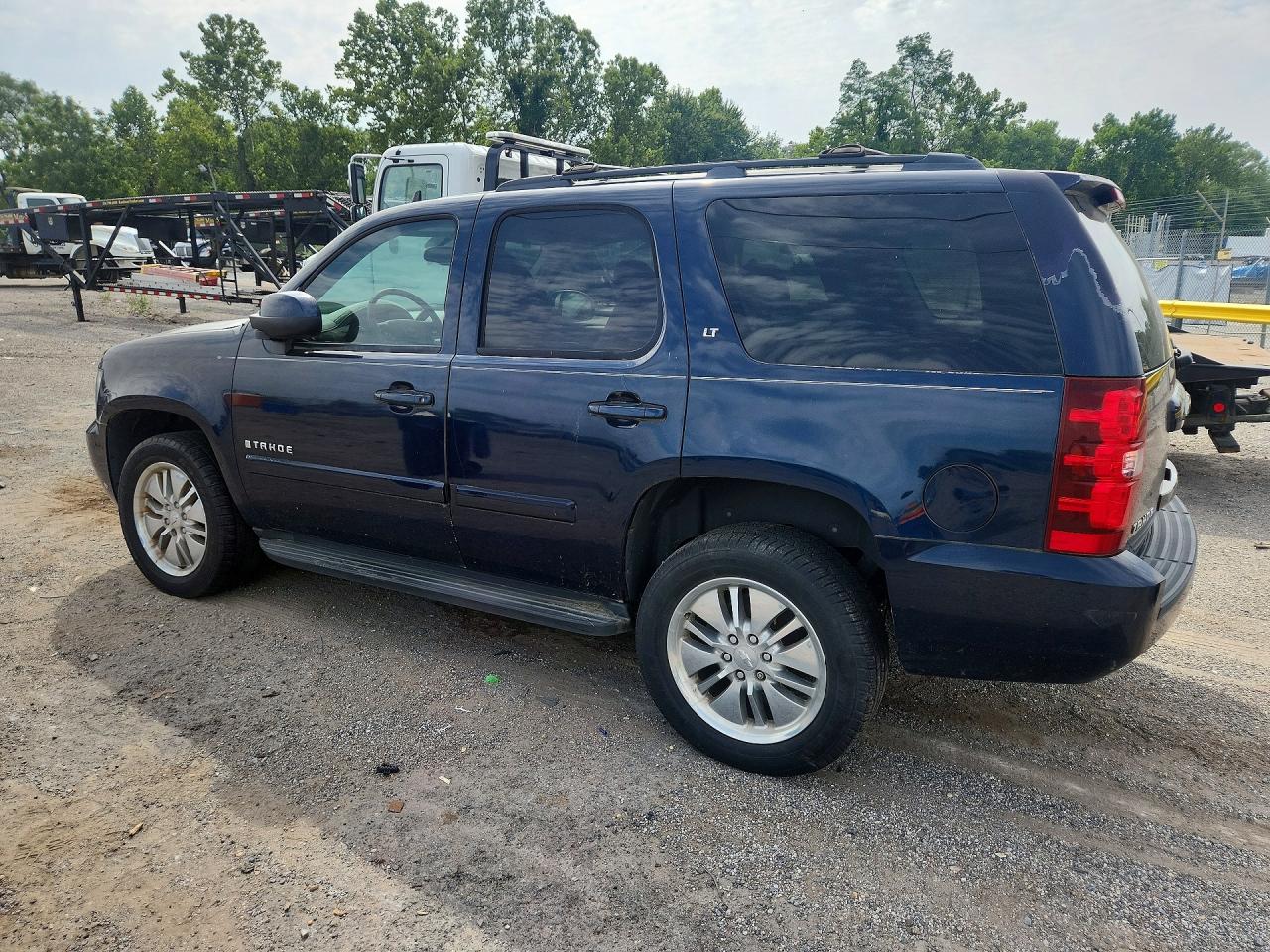 2008 Chevrolet Tahoe K1500 Blue vin: 1GNFK13028J220968