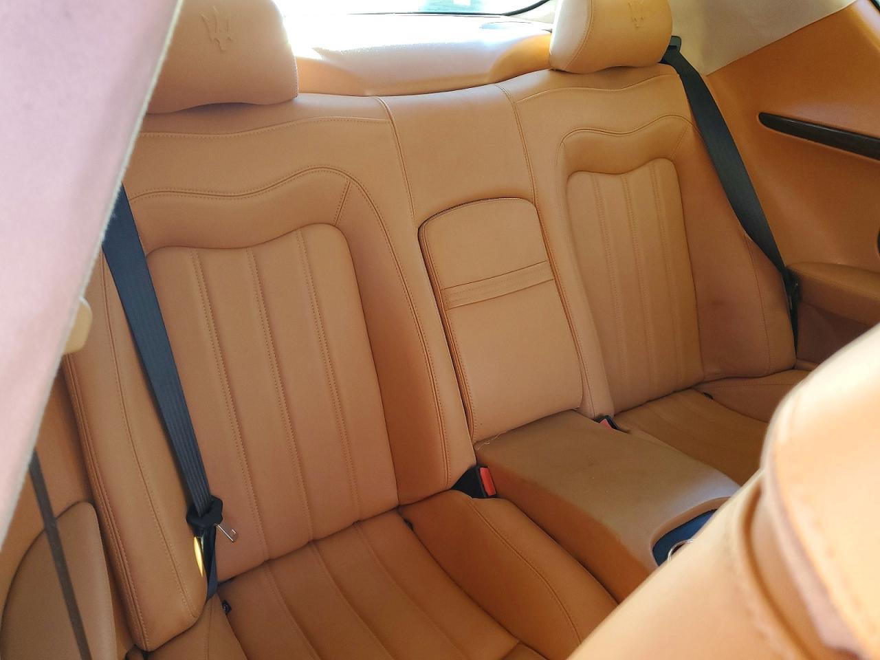 2010 Maserati Granturismo Silver vin: ZAM45GLA8A0051615
