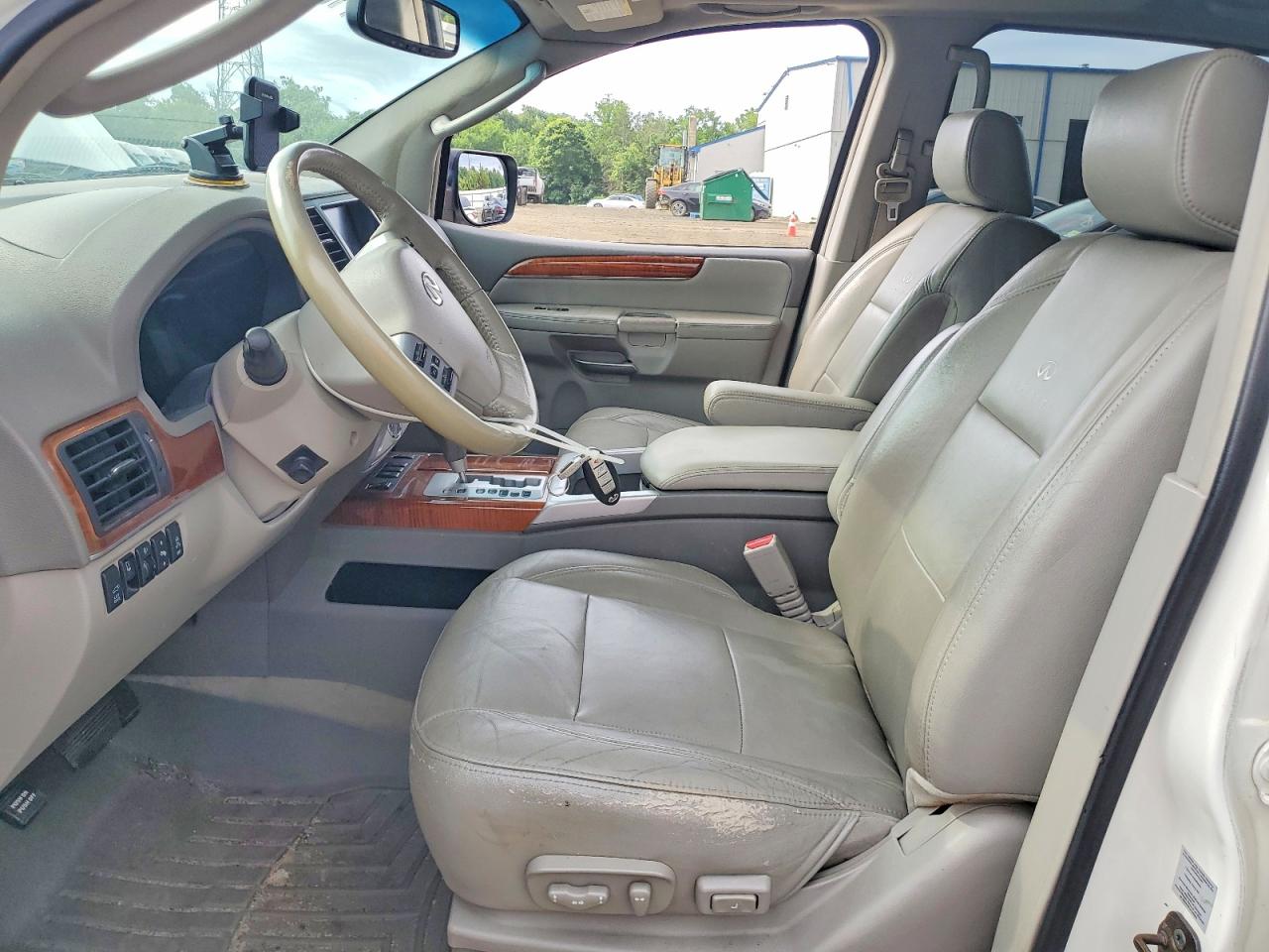 2010 Infiniti Qx56 Base White vin: 5N3ZA0NE5AN909027