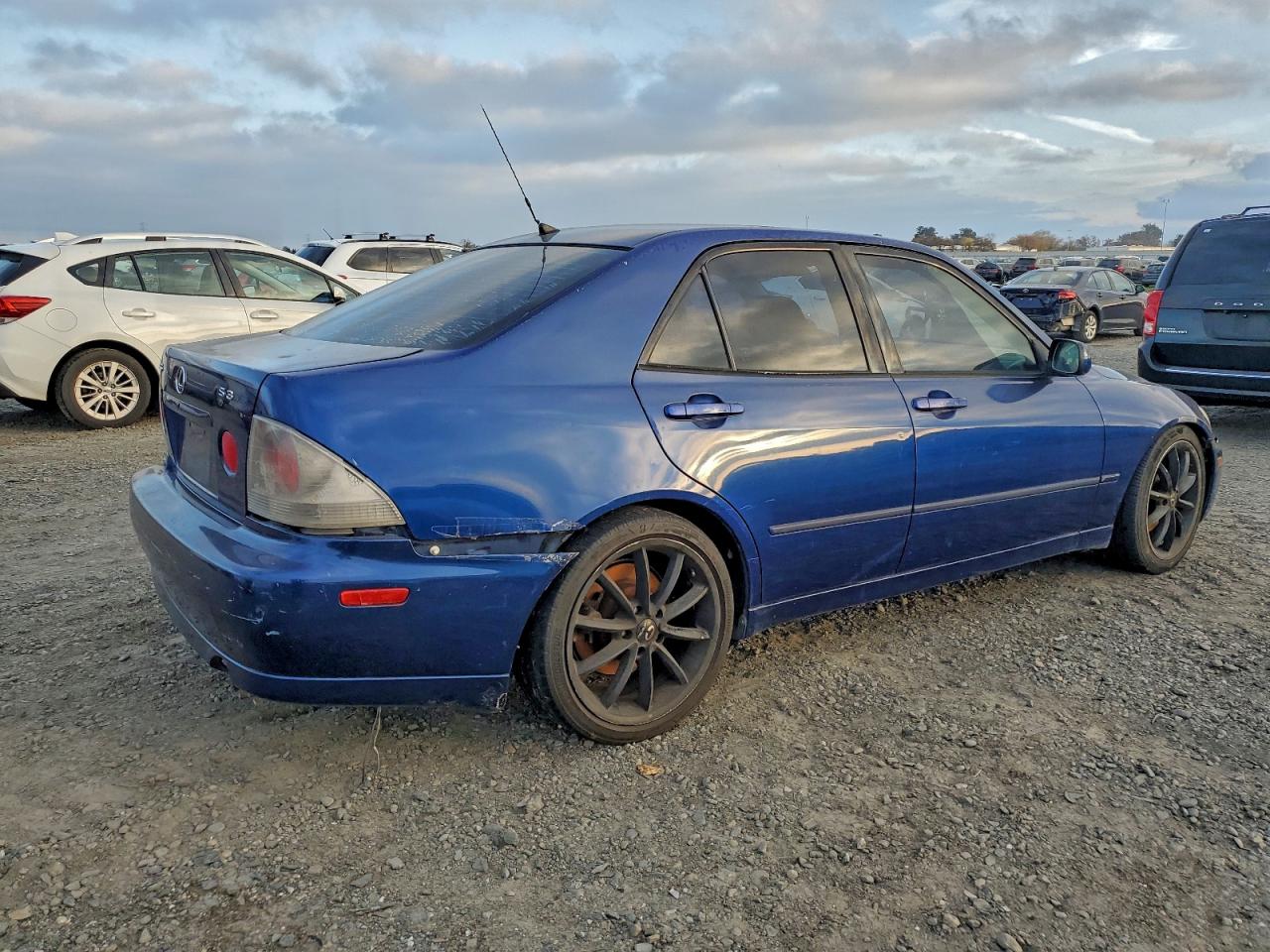 2001 Lexus Is 300 Blue vin: JTHBD182510007793