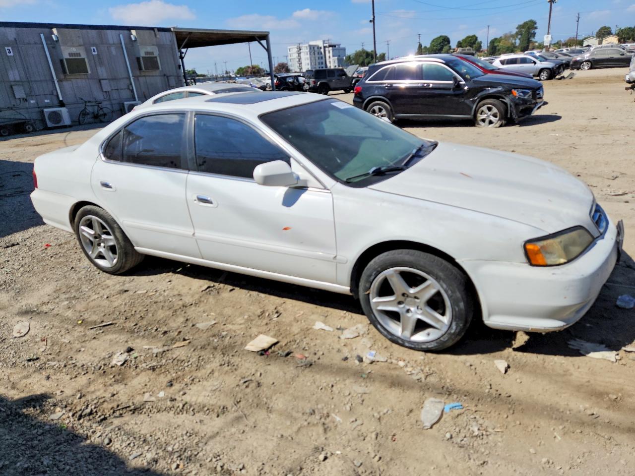 2000 Acura 3.2tl White vin: 19UUA5668YA050904