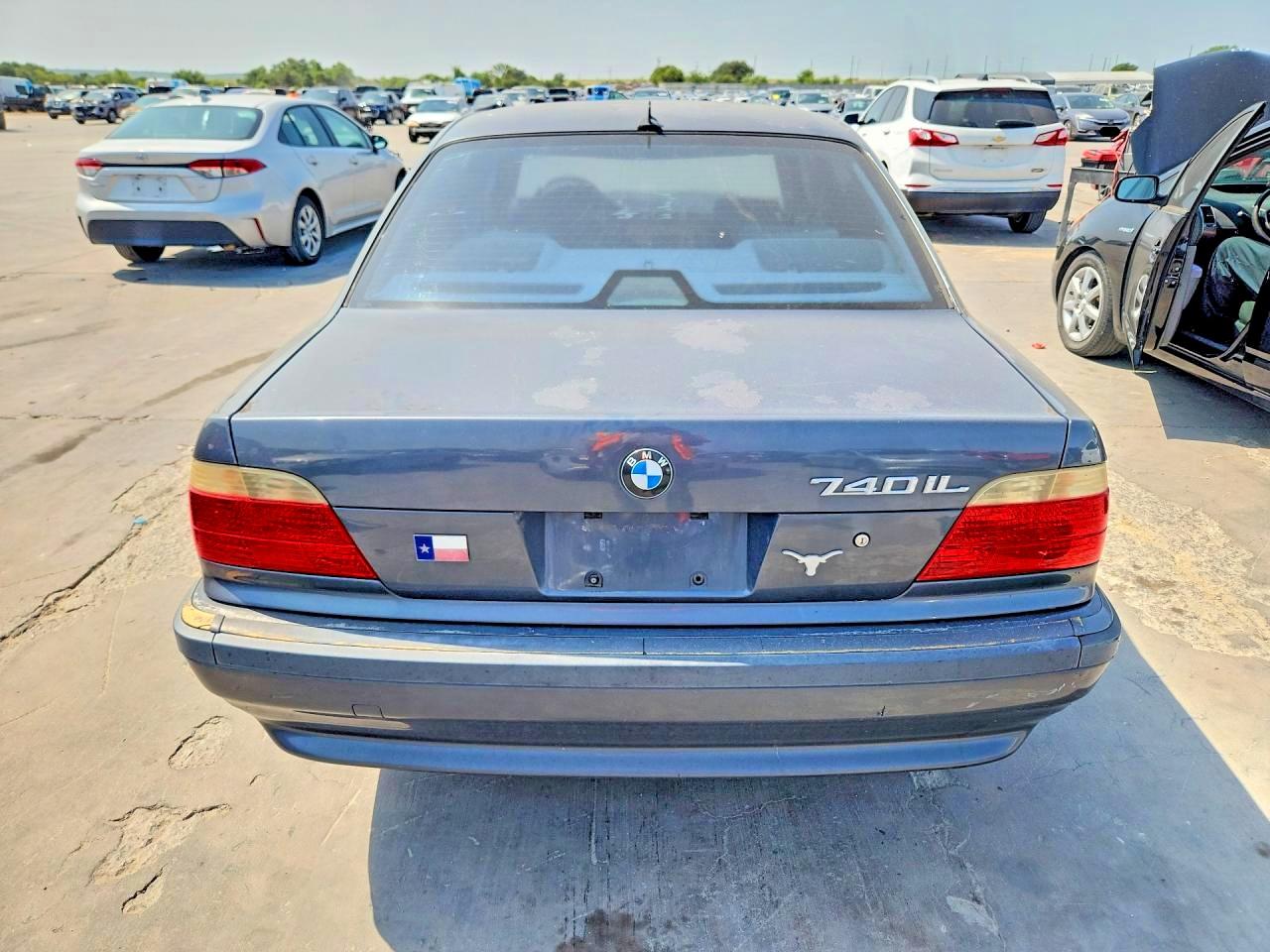 2001 Bmw 740 Il Серый vin: WBAGH834X1DP18182