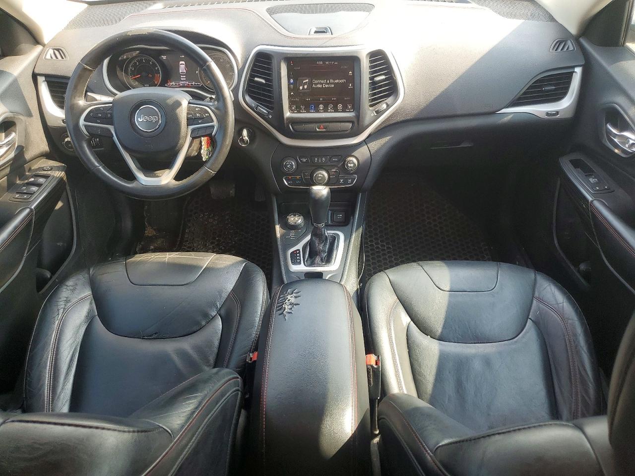 2015 Jeep Cherokee Trailhawk White vin: 1C4PJMBS1FW511451