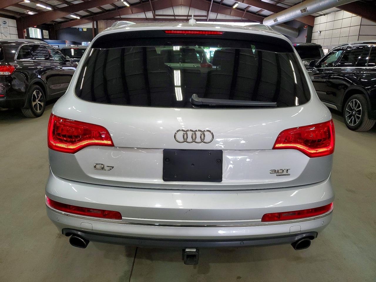 2015 Audi Q7 Premium Plus Silver vin: WA1LGAFE3FD000913