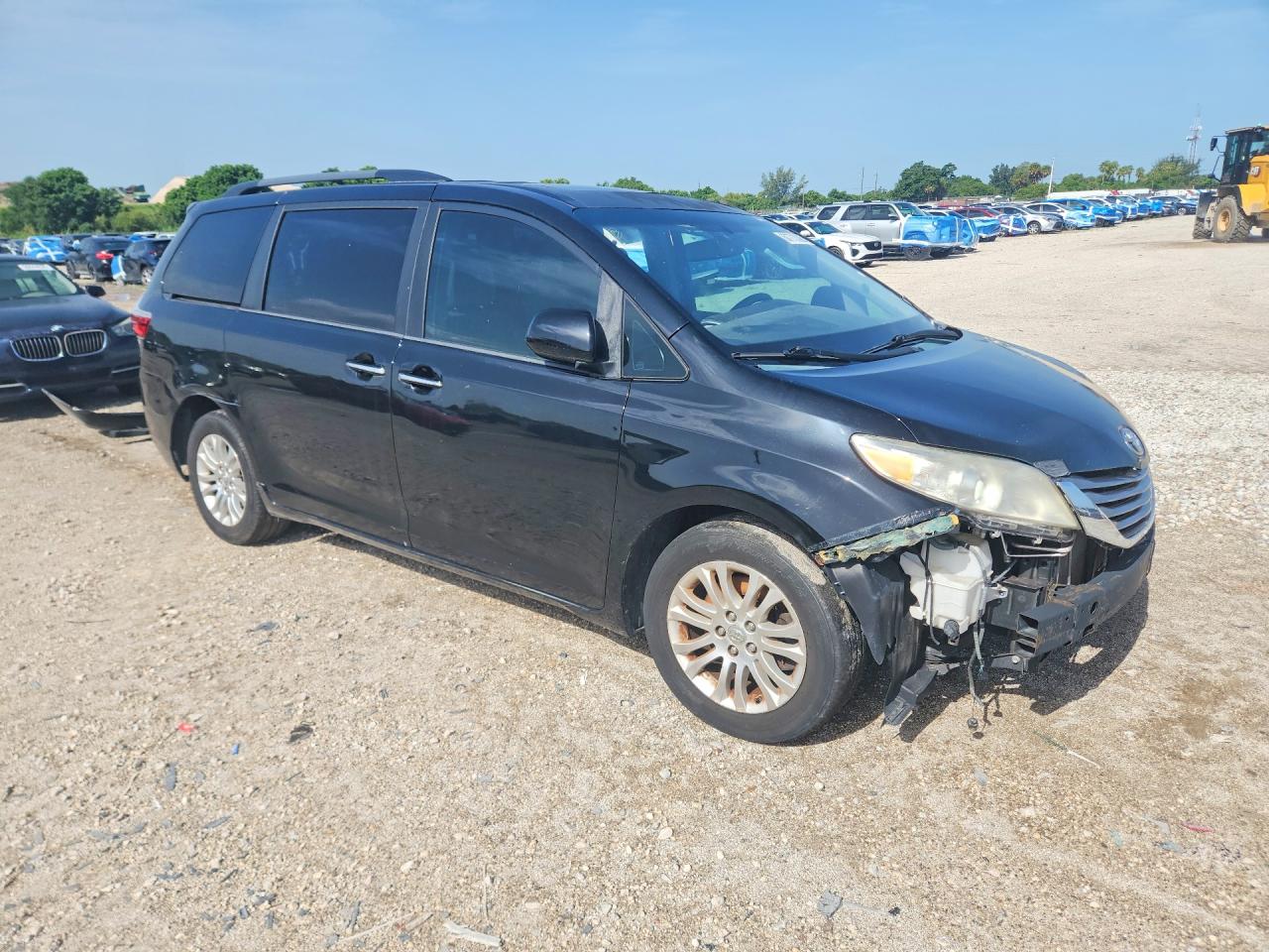 2015 Toyota Sienna Xle Premium 8-passenger Black vin: 5TDYK3DC1FS571201