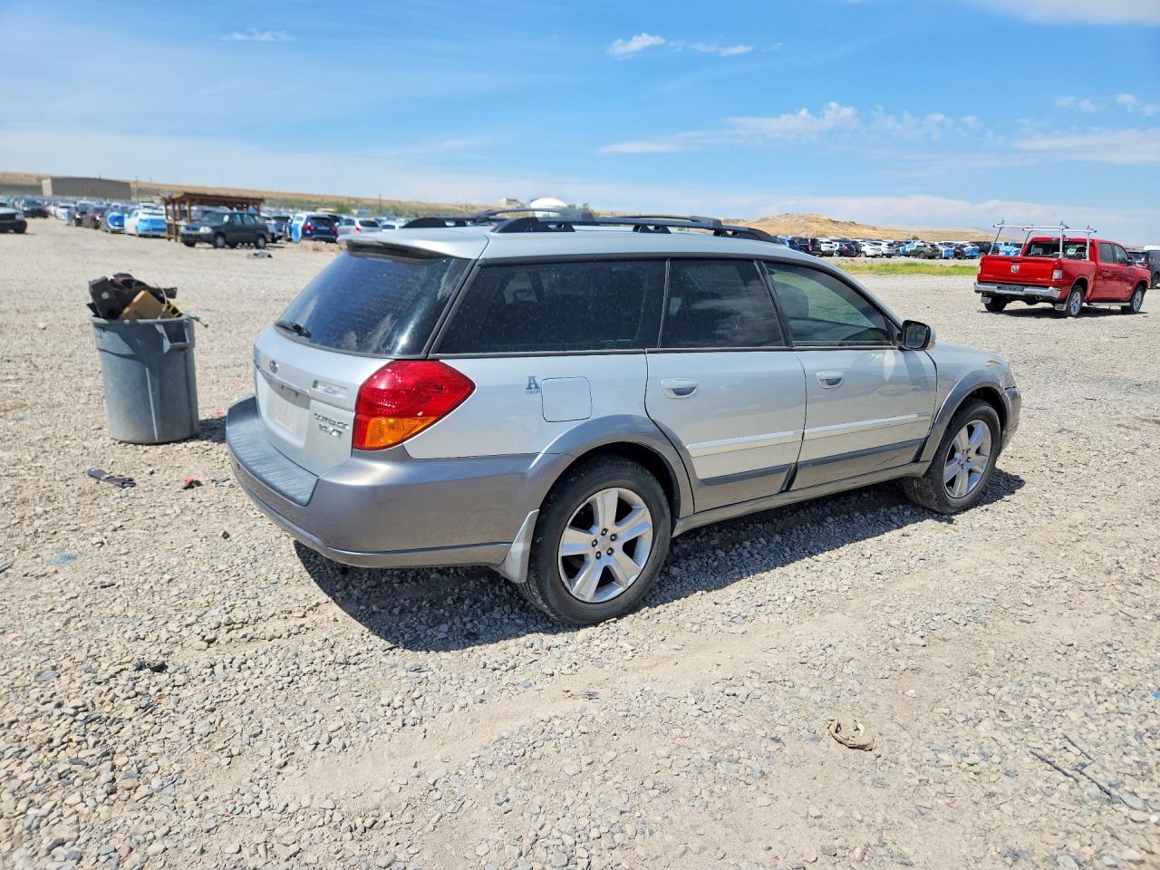 2007 Subaru Legacy Outback Silver vin: 4S4BP63C574336318
