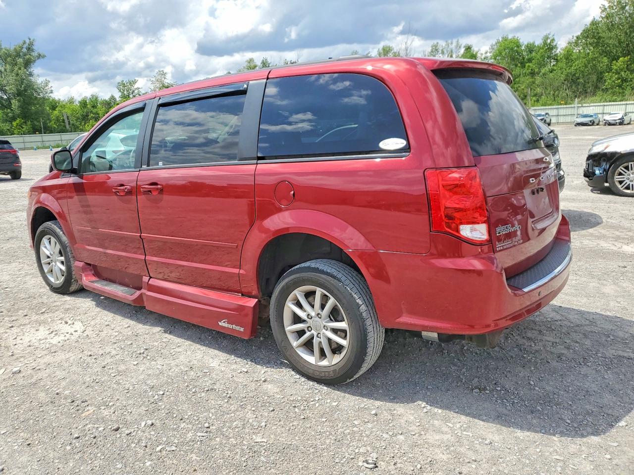2014 Dodge Grand Caravan Sxt Burgundy vin: 2C4RDGCG1ER140536