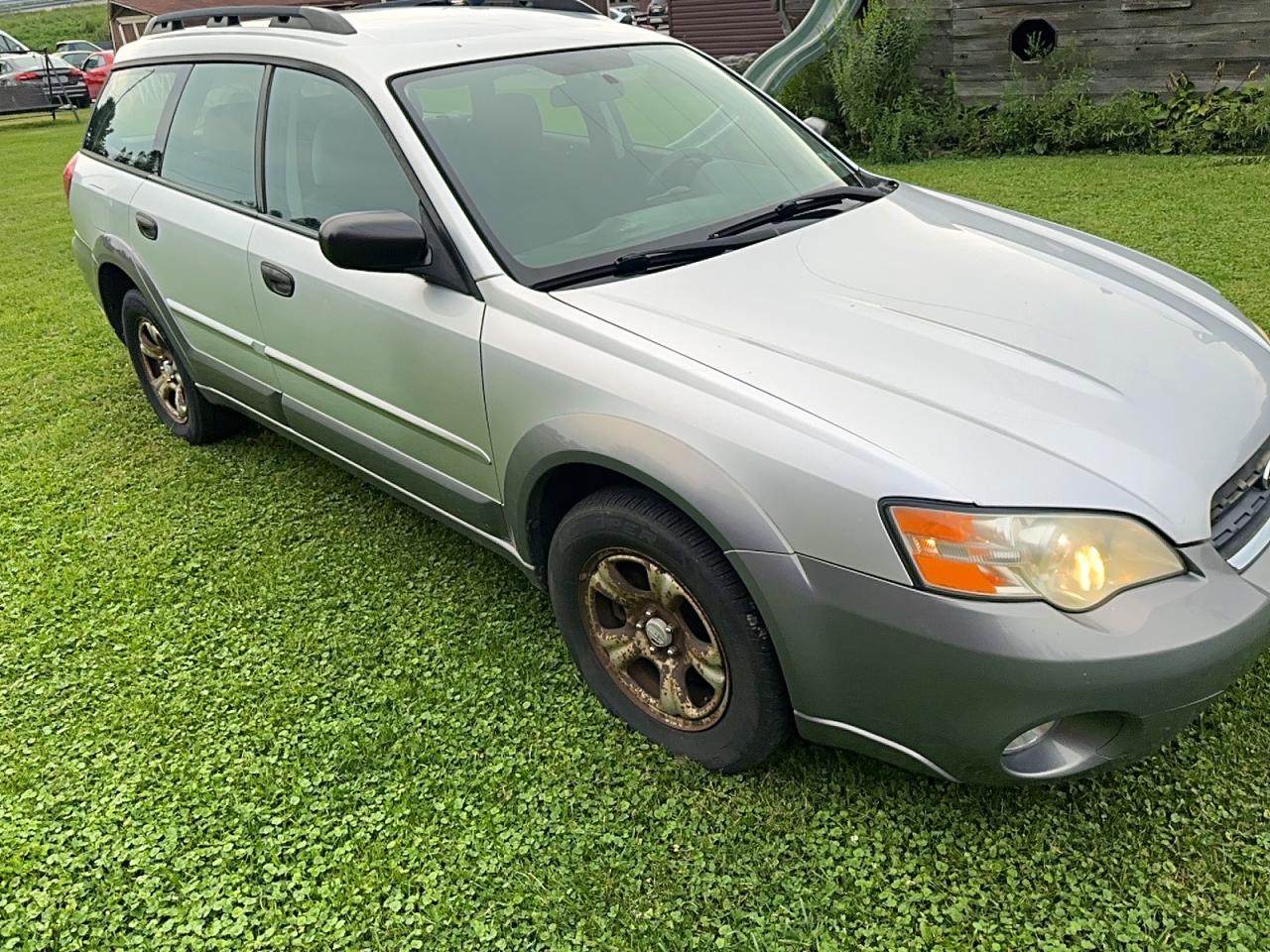 2007 Subaru Outback Outback 2.5i Silver vin: 4S4BP61C377325190