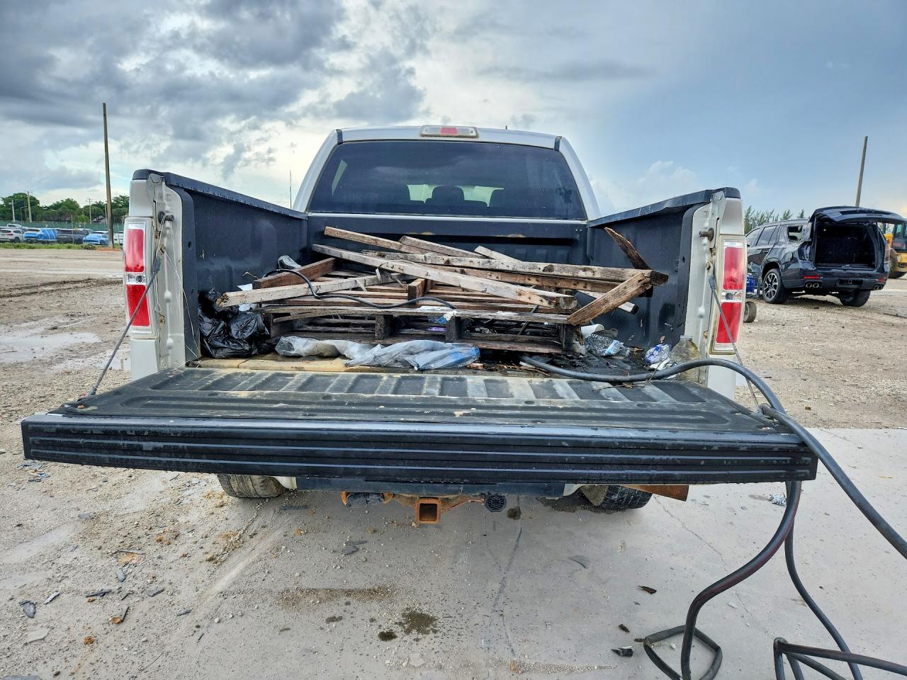 2014 Ford F150 Supercrew Silver vin: 1FTFW1ETXEFD05818