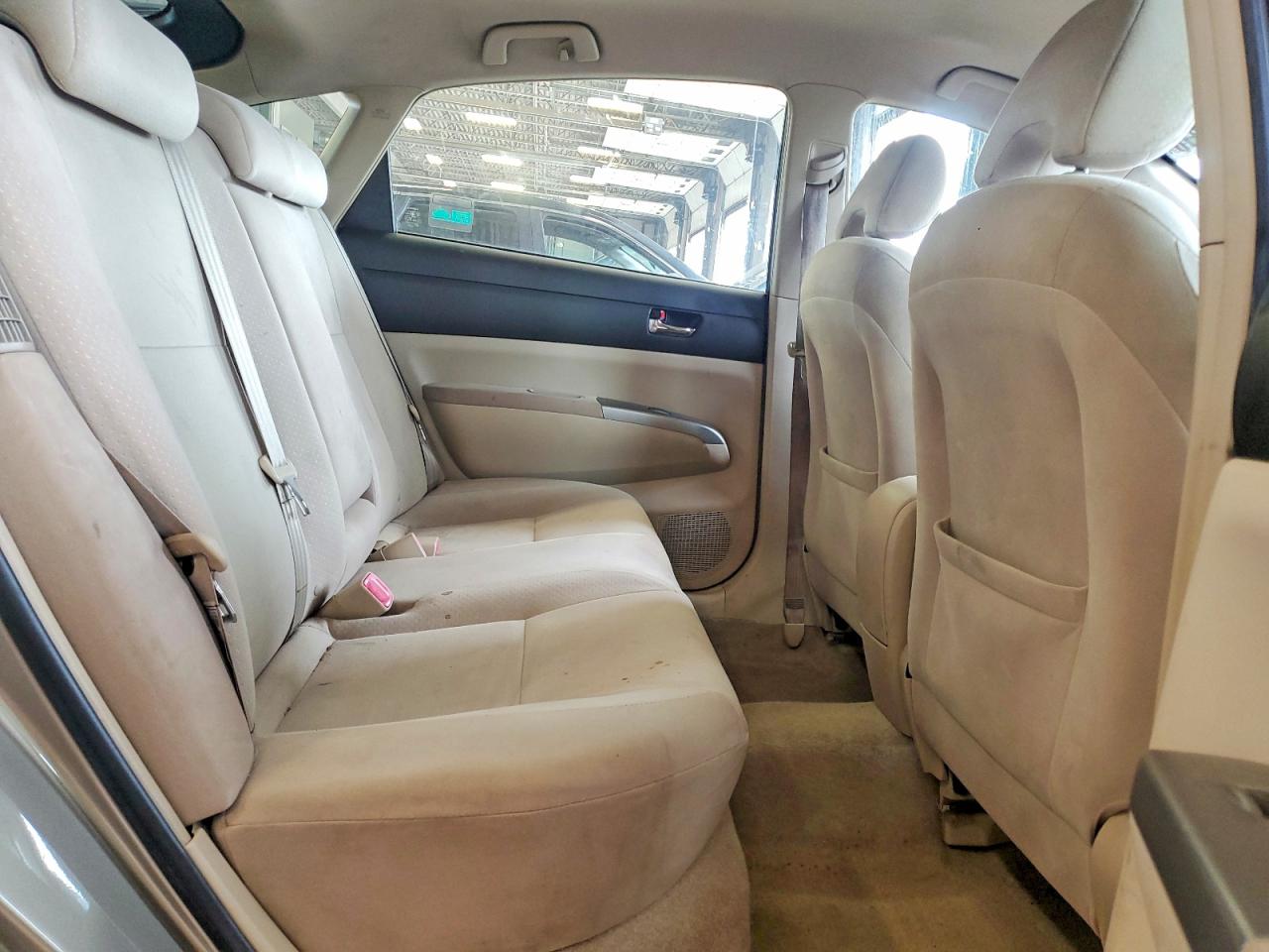 2005 Toyota Prius Base Tan vin: JTDKB20UX53062982