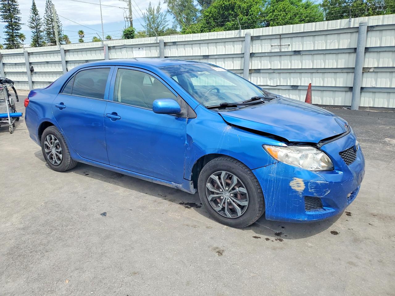 2009 Toyota Corolla Le Blue vin: JTDBL40E699084501