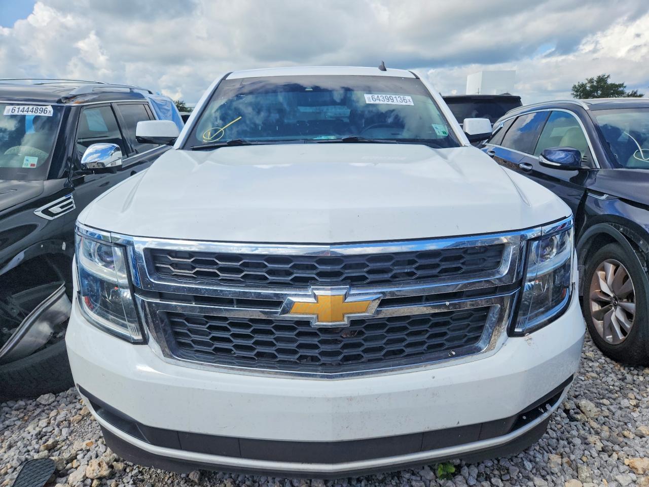 2015 Chevrolet Suburban C1500 Lt White vin: 1GNSCJKC8FR121819