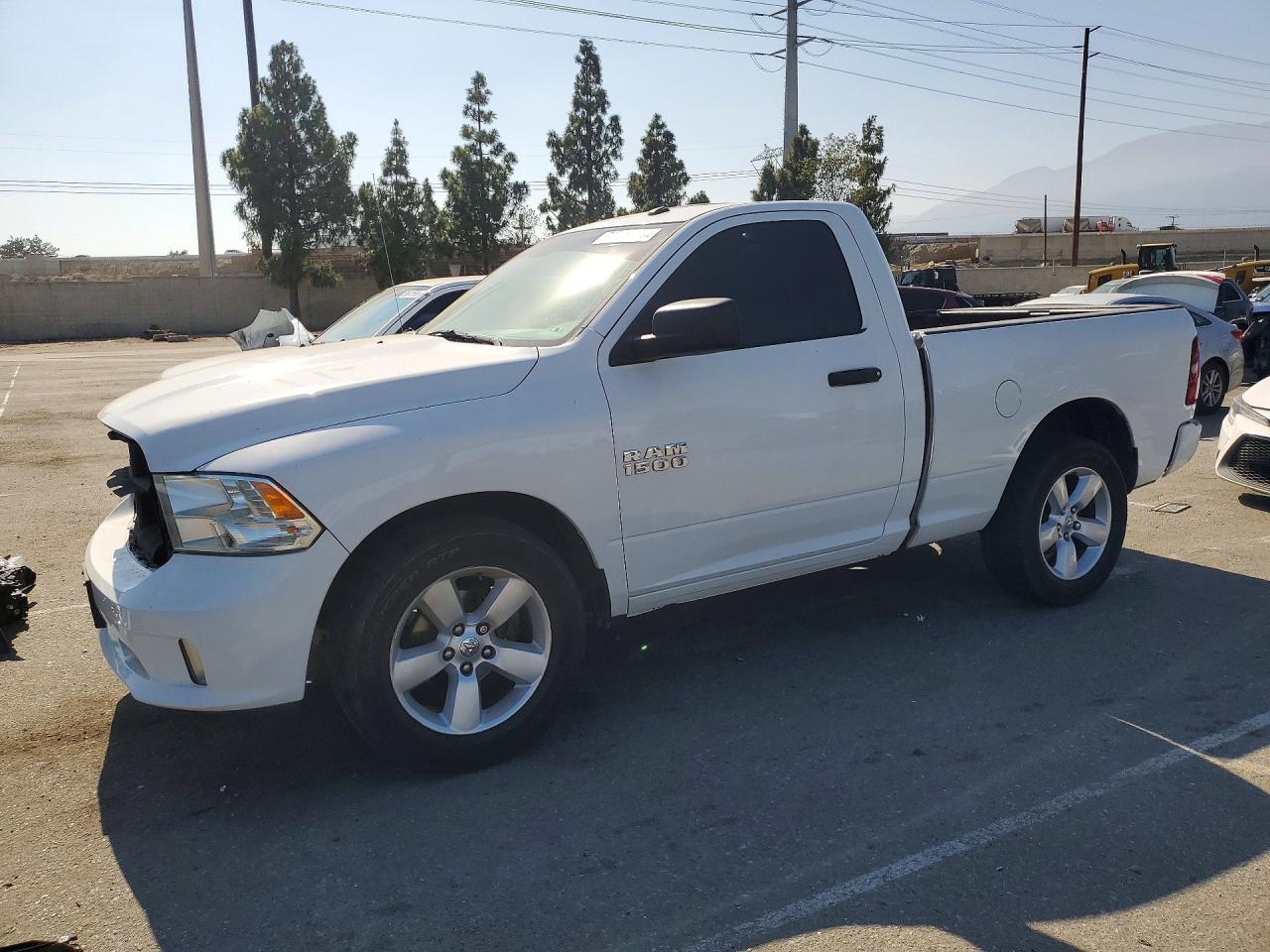 2015 Ram 1500 St White vin: 3C6JR6AG2FG698793
