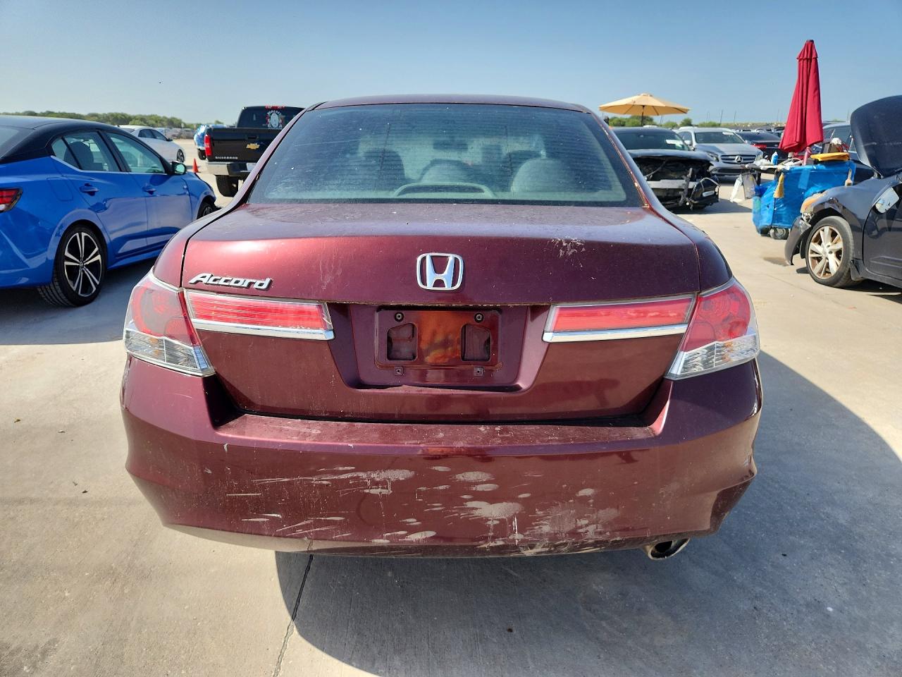 2012 Honda Accord Lxp Burgundy vin: 1HGCP2F47CA042521
