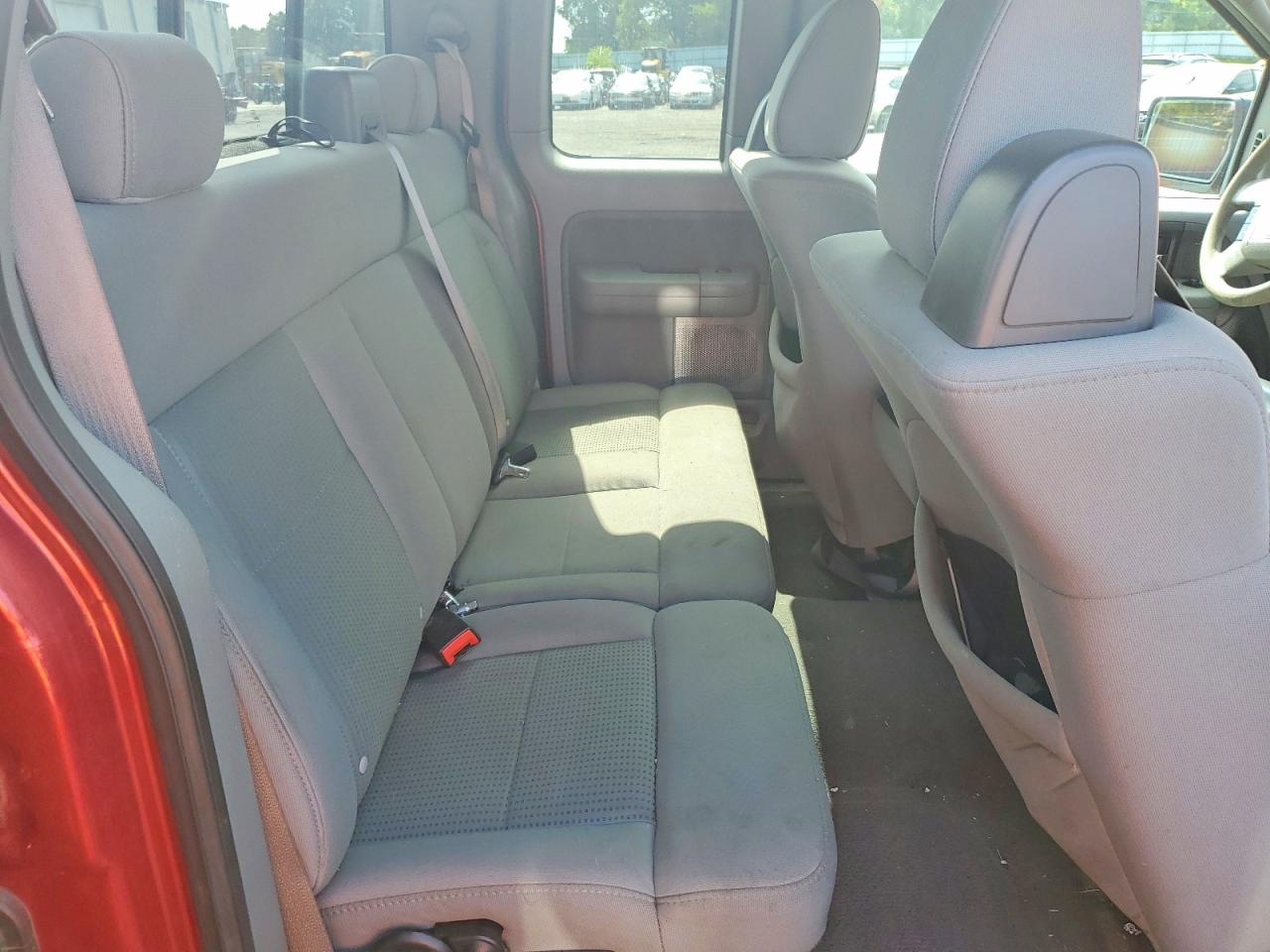 2008 Ford F150 Red vin: 1FTPX14518FC19757