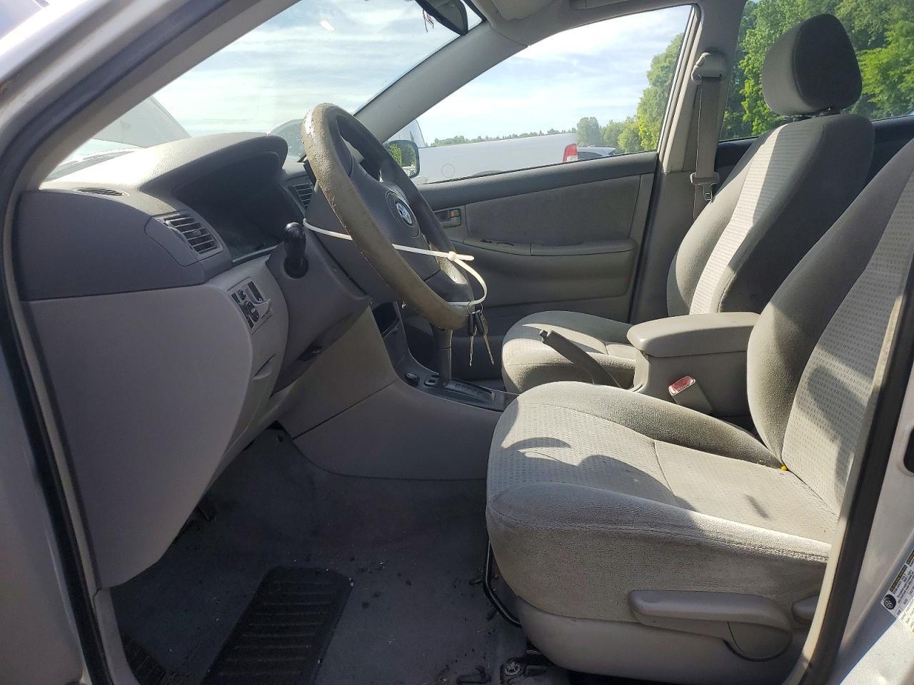 2007 Toyota Corolla Ce Silver vin: 1NXBR32E77Z810054
