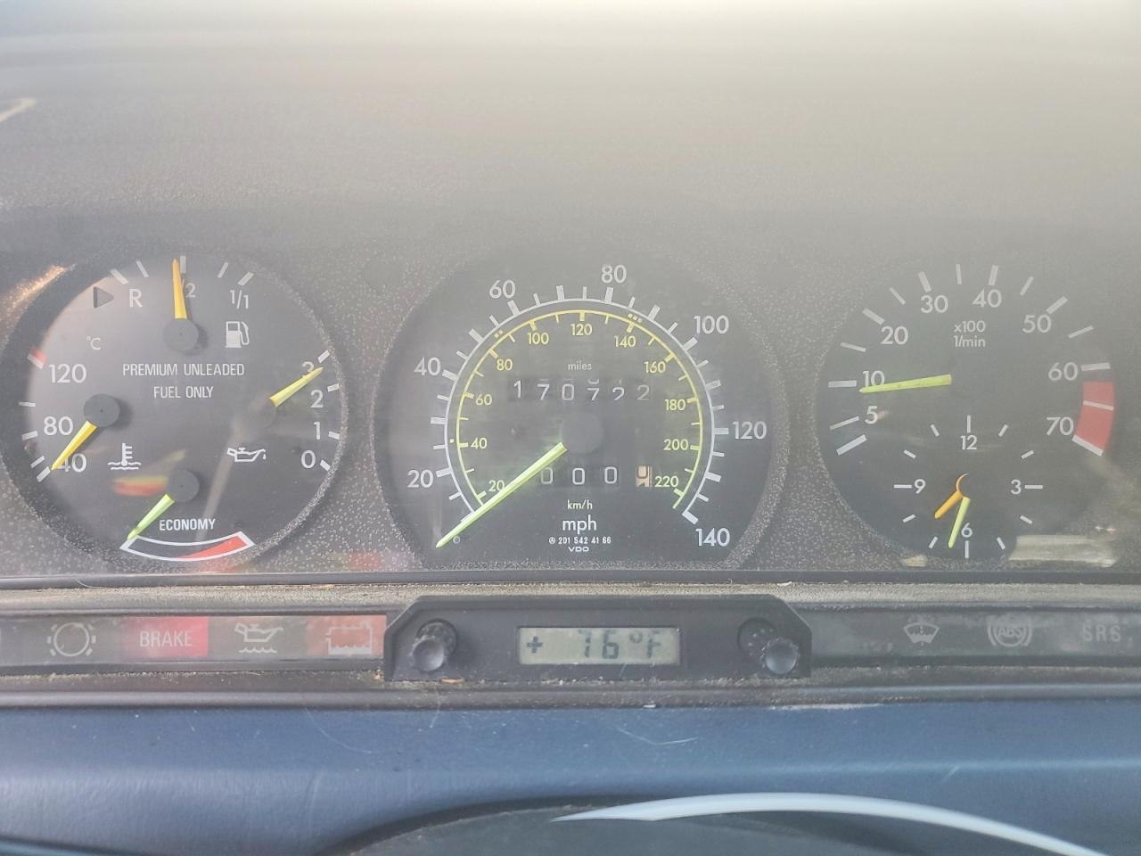 1989 Mercedes-benz 190 E 2.6 White vin: WDBDA29D2KF558348