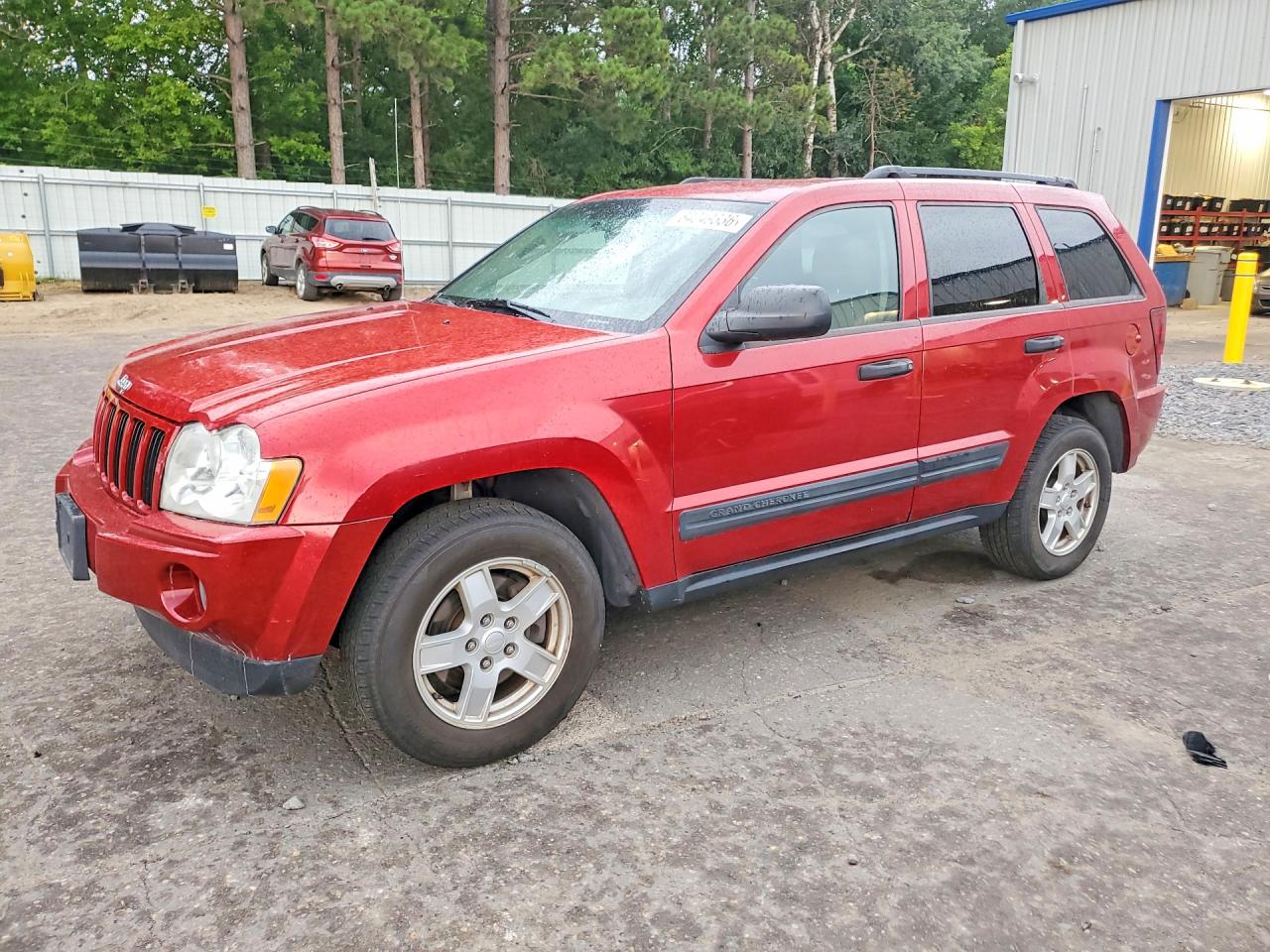 2005 Jeep Grand Cherokee Laredo Red vin: 1J4GS48K15C724477